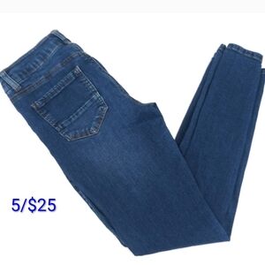 5 /$25  Refuge Skinny Jeans, sz4